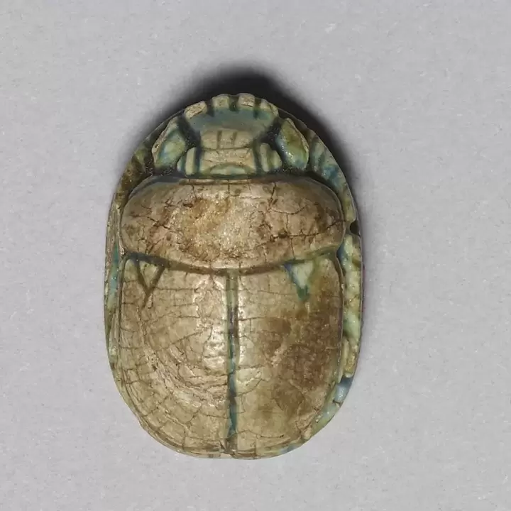հաջողություն ամուլետ - scarab
